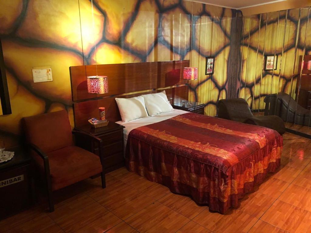 Hollywood Suites Hotel 2*